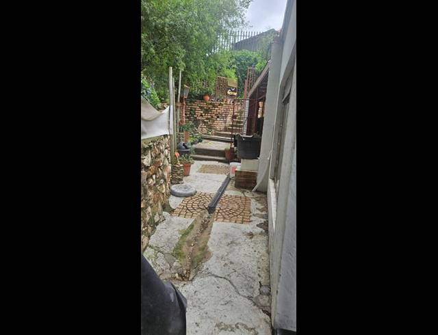 3 BEDROOM HOUSE FOR SALE IN KENSINGTON